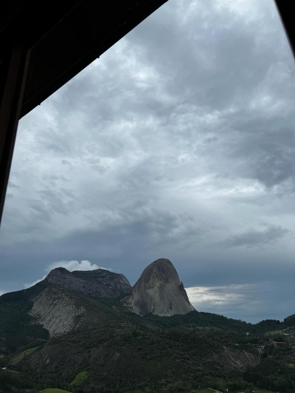 Vista Azul Apart Hotel - Pedra Azul Pinheiros Kültér fotó