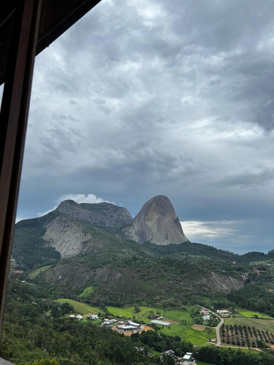 Vista Azul Apart Hotel - Pedra Azul Pinheiros Kültér fotó